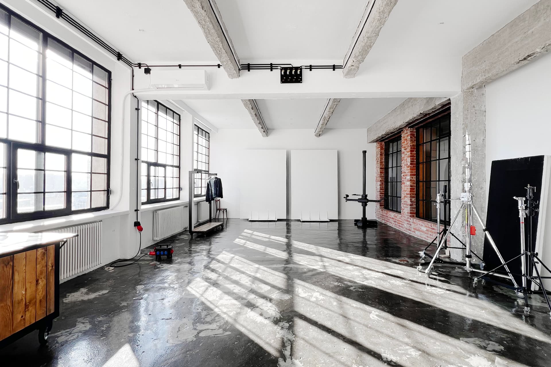 STAGE II - D-STUDIO — 1
